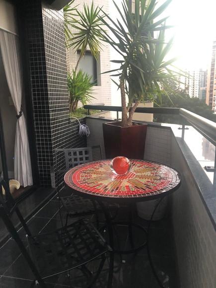 Tampo de Mesa em Mosaico de Vidro