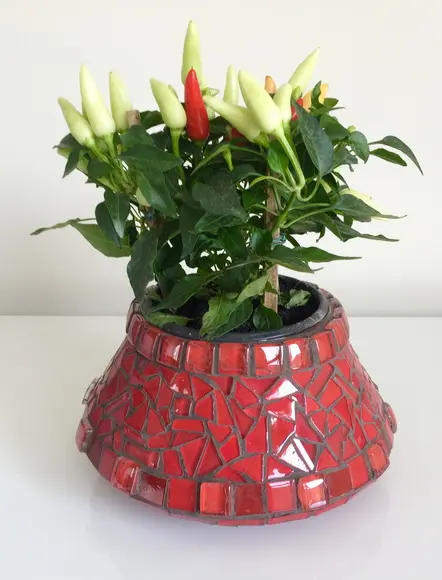 Cachepô em Mosaico de Vidro Vermelho