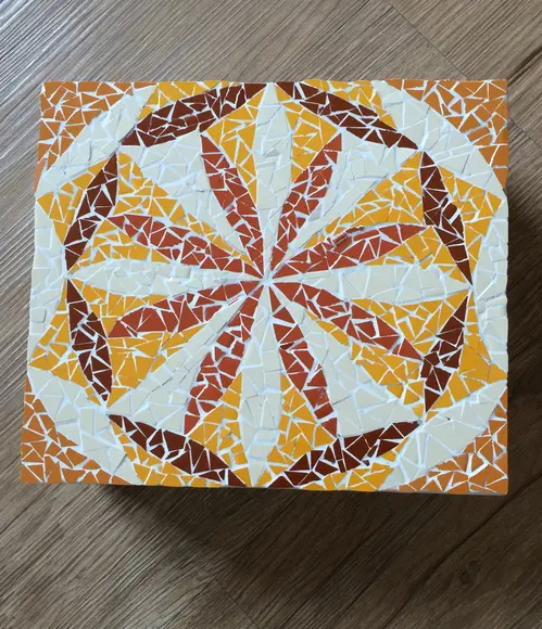 Caixa em Mosaico Sobre mdf Patinado