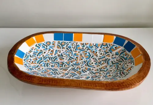 Gamela em Mosaico de Azulejo Sobre Madeira