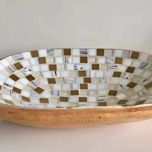 Gamela pequena com mosaico de vidro