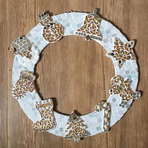 Guirlanda de Natal em mosaico de vidro