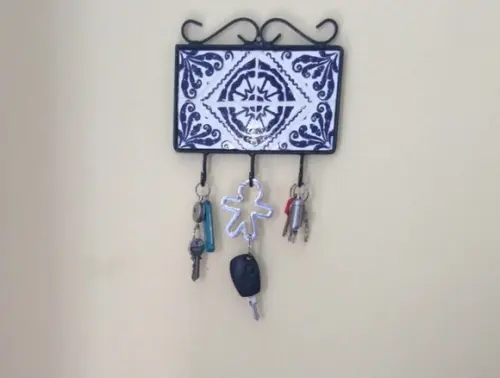 Porta Chave em Ferro e Mosaico Portugues