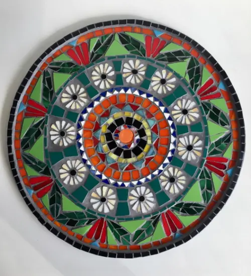 Prato decorativo em mosaico de vidro