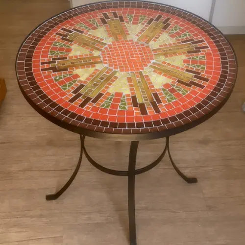 Tampo de Mesa em Mosaico de Vidro