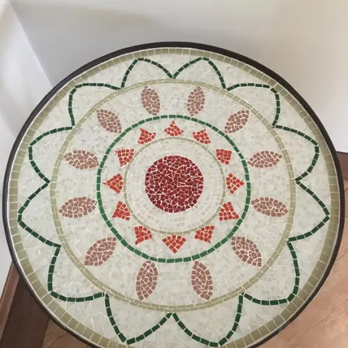 Tampo de Mesa em Mosaico de Vidro