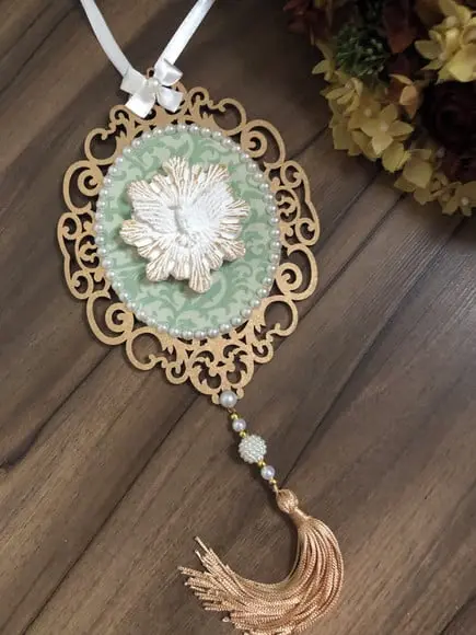 Medalhão de Porta Divino Espírito Santo