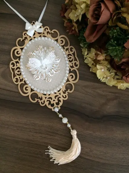 Medalhão de Porta Divino Espírito Santo