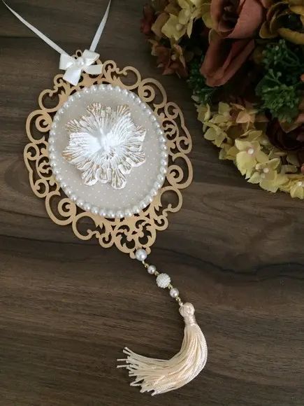 Medalhão de Porta Divino Espírito Santo