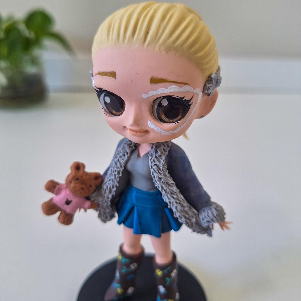 Ariana Grande We Can't Be Friends Qposket Biscuit Personaliz