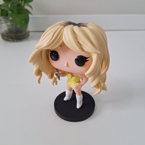Funko pop Sabrina carpenter biscuit