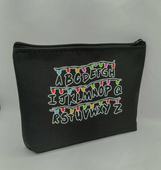 Necessaire Festa Stranger Things