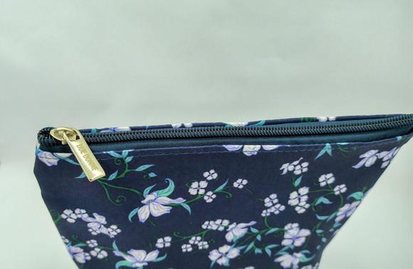 Necessaire Floral Azul 001 com Gravação no Puxador