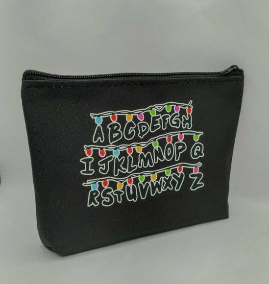 Necessaire Festa Stranger Things
