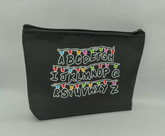 Necessaire Festa Stranger Things