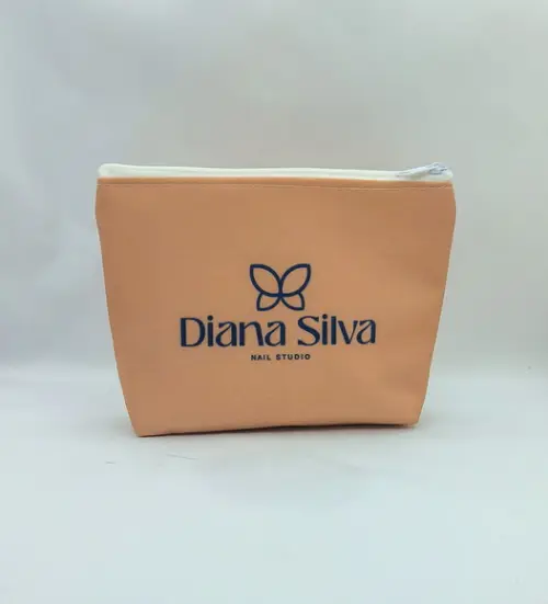 Necessaire Nail Studio ( Manicure)