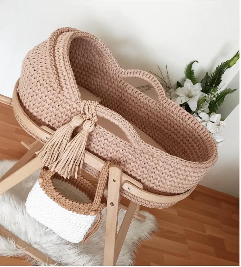 Moisés de crochê para bebê