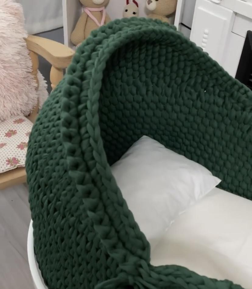 Moisés de crochê para bebê