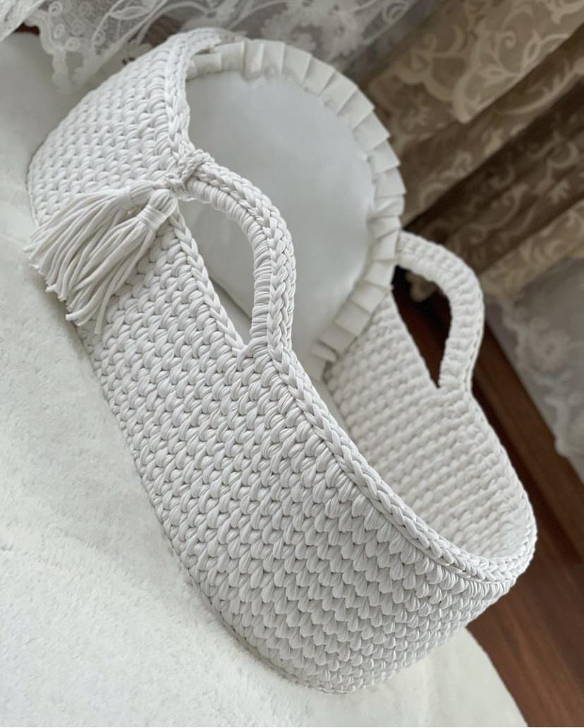 Moisés de crochê para bebê
