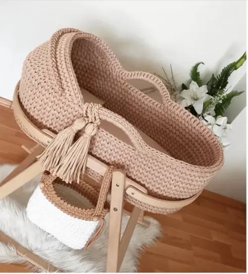 Moisés de crochê para bebê
