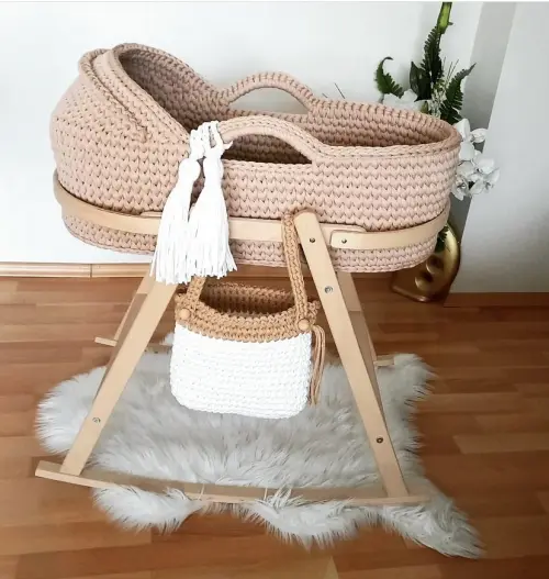 Moisés de crochê para bebê