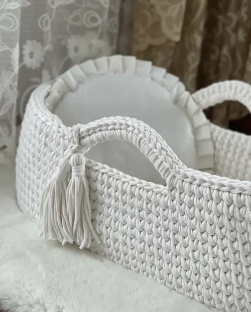 Moisés de crochê para bebê