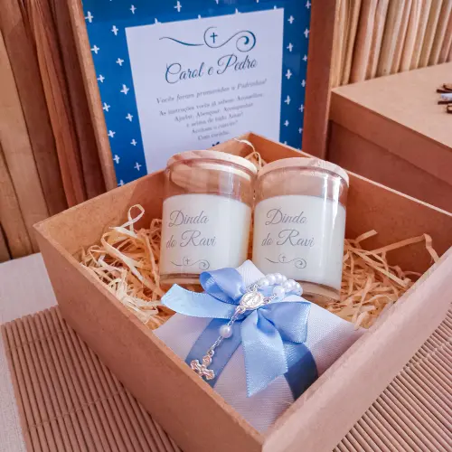 Caixa Convite Padrinhos de Batismo 2 Velas e 1 Mini Terço