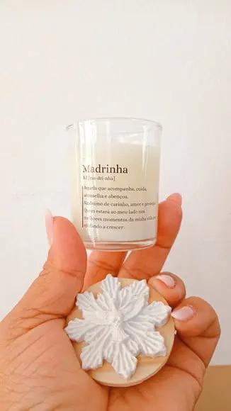 Vela Perfumada 50g com Divino Espírito Santo ou Mini Terço