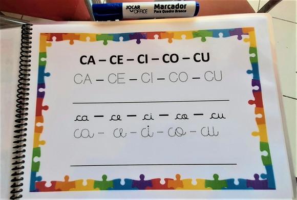 Caderno de Caligrafia das Famílias Silábicas