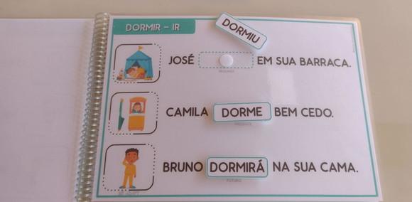 Completa Frases com Verbos