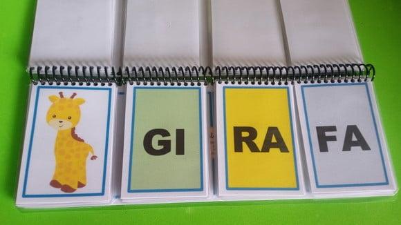 Mini Caderno Formando Palavras Trissilabas