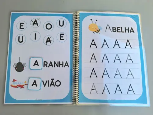 Caderno das Vogais