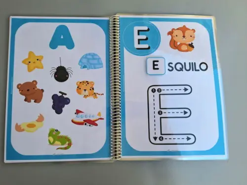 Caderno das Vogais