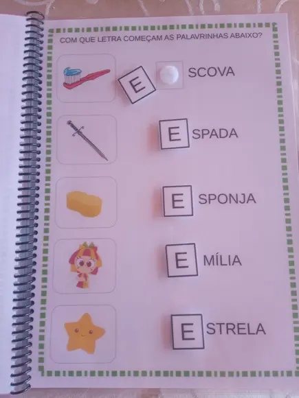 Caderno de exercícios das vogais