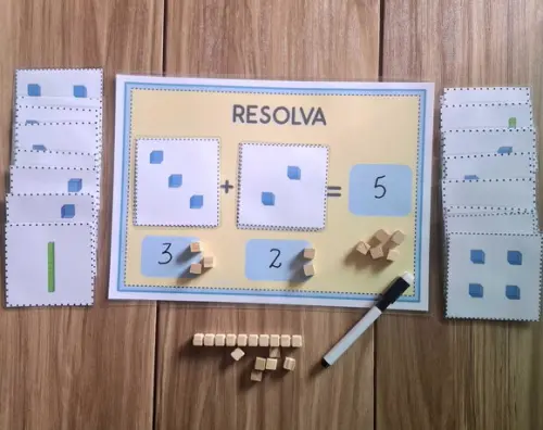 Soma e Subtração com Material Dourado