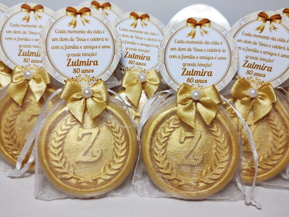 Lembrancinha 80 Anos, Sabonete Letra Inicial Personalizada
