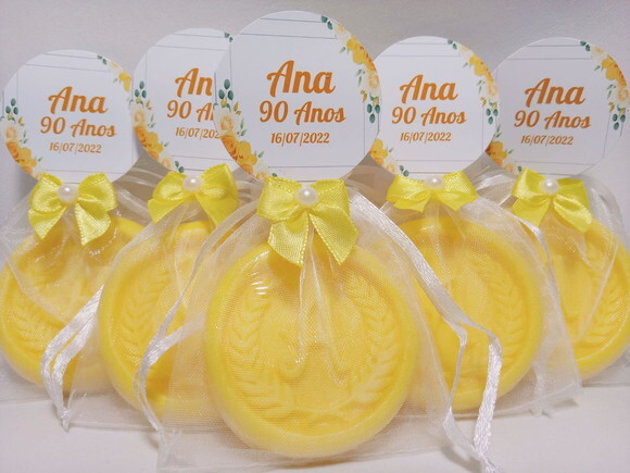 Lembrancinha 90 Anos, Sabonete Letra Inicial Personalizada