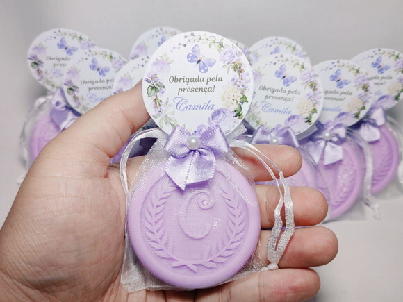 Lembrancinha Chá de Bebê: Sabonete Letra Inicial do Nome