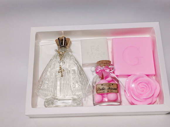 Presente de Aniversário Católico: Aromatizador Nossa Senhora