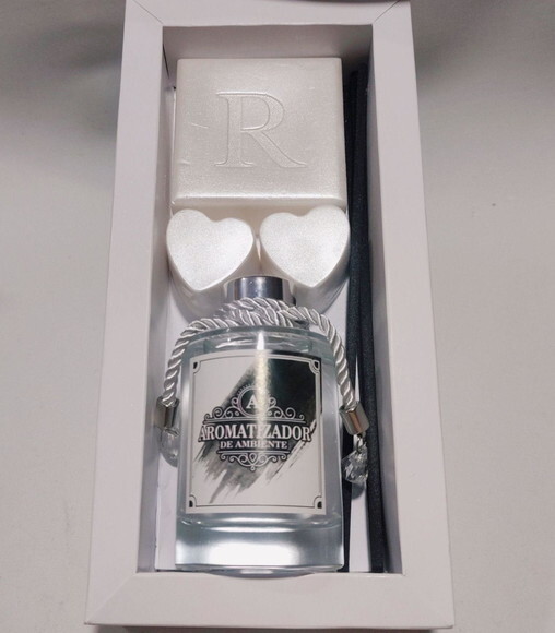 Presente Personalizado: Kit Aromatizador com Sabonetes