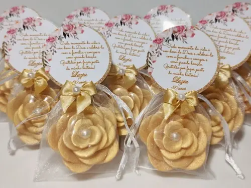 Lembrancinha Aniversário 80 Anos: Sabonete Flor Camélia Luxo