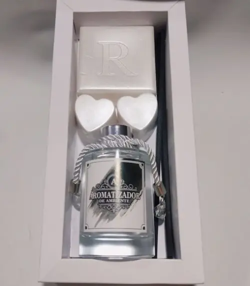 Presente Personalizado: Kit Aromatizador com Sabonetes