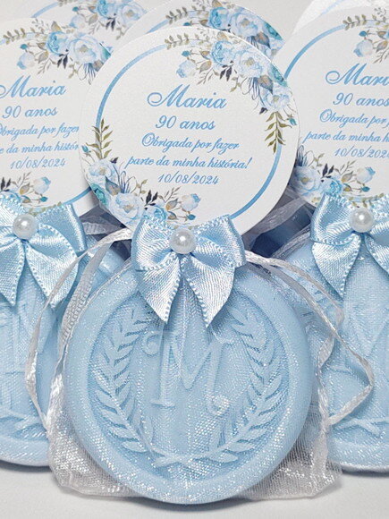 Lembrancinha 90 Anos: Sabonete Letra Inicial Personalizada