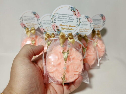 Lembrancinha 90 Anos: Sabonete Provence Rosas com Mini Terço
