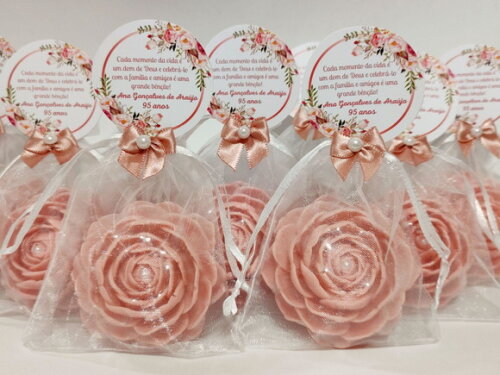 Lembrancinha 95 Anos: Sabonete Rosa Delicada Luxo