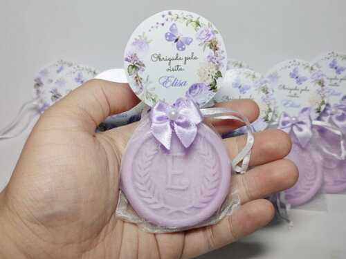 Lembrancinha de Nascimento: Sabonete Letra Personalizada
