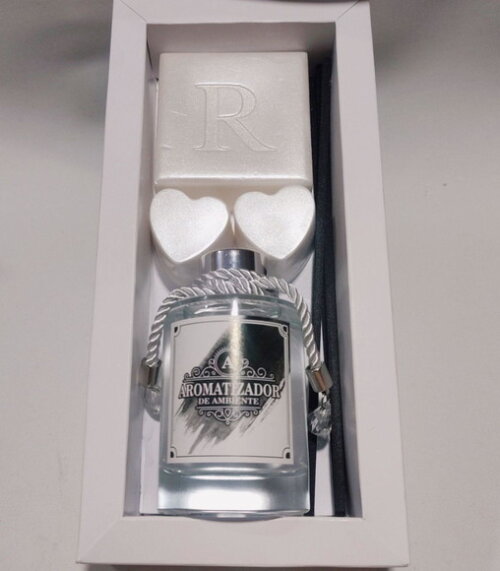 Presente Personalizado: Kit Aromatizador com Sabonetes