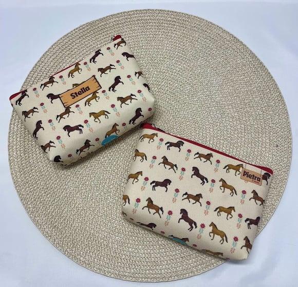 Necessaire Midi - Cavalos Personalizada