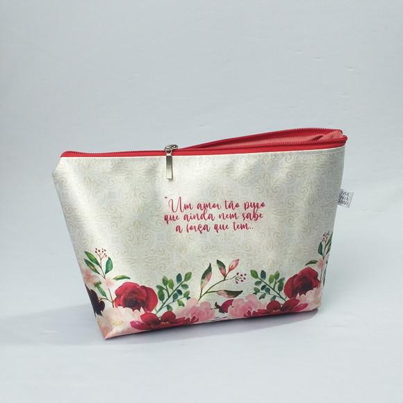 Necessaire Midi G Personalizado com Toque de Cetim
