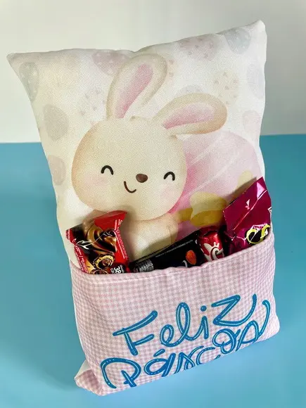 Almofada com Bolsinho - Páscoa/ Coelho